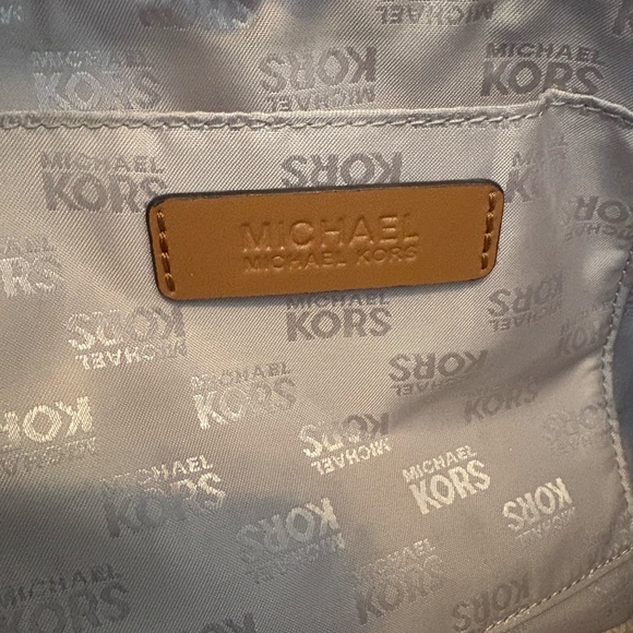 Michael Kors Monogram Brown Extra Large Tote Bag - Picture 6 of 8